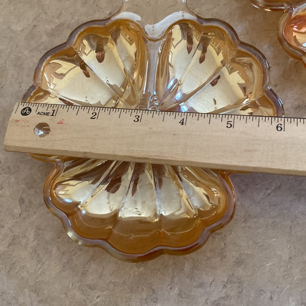 Vintage Jeanette Clover leaf nut/candy dish marigold and peach lustre - Picture 3 of 10